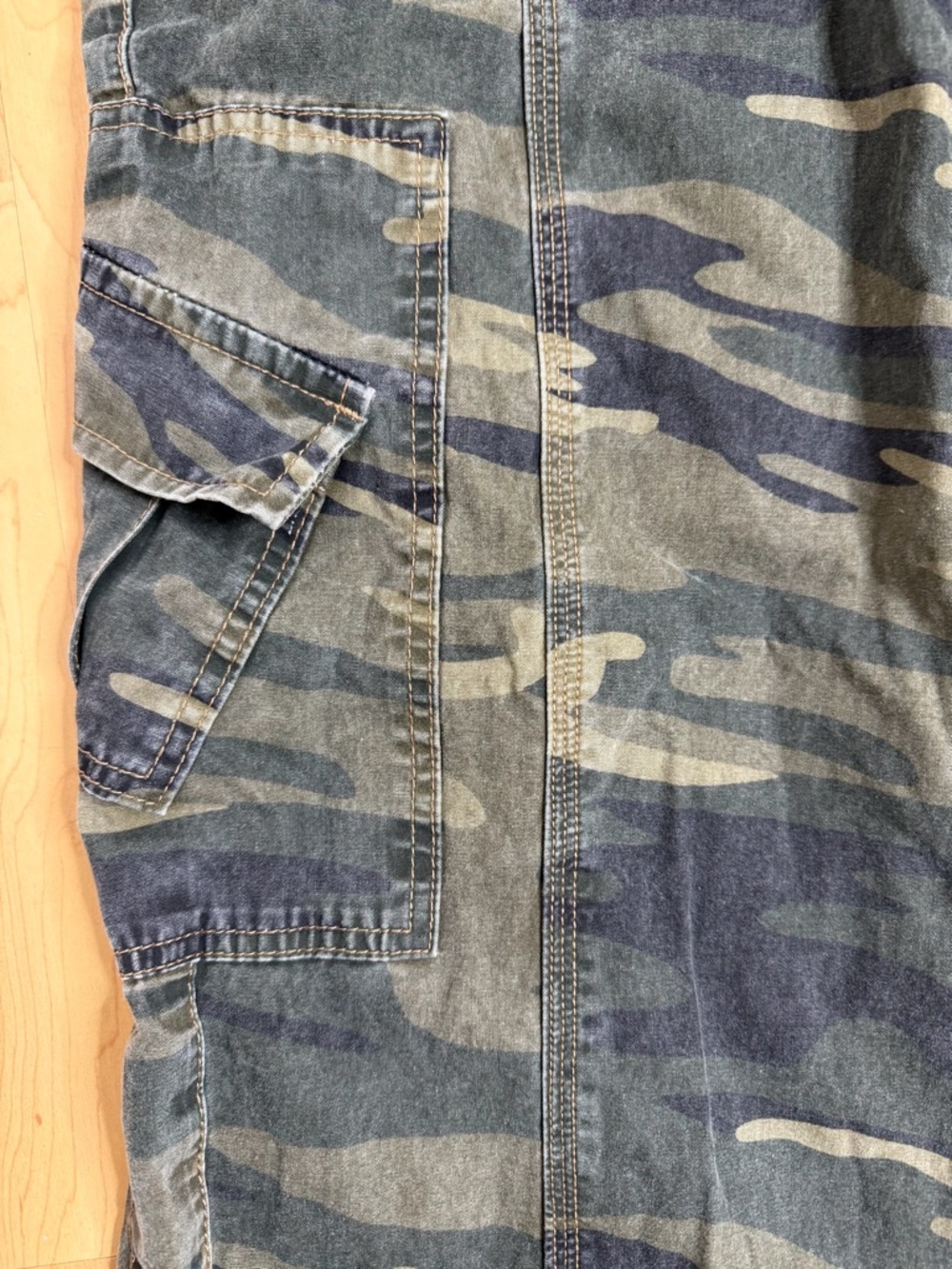 BDG Urban Outfitters Y2K Camo Cargo Pants Wide Leg Size 26 Streetwear - Picture 4 of 11
